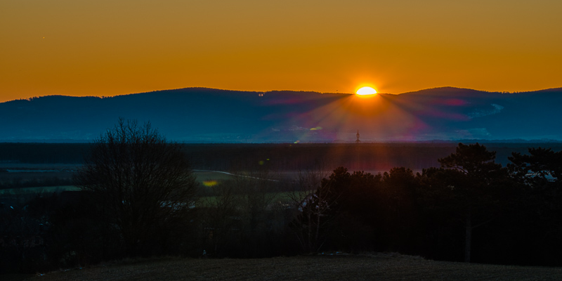 Sonnenaufgang über der Rosalia / Helmut Hudler, landschaftsfotos.at